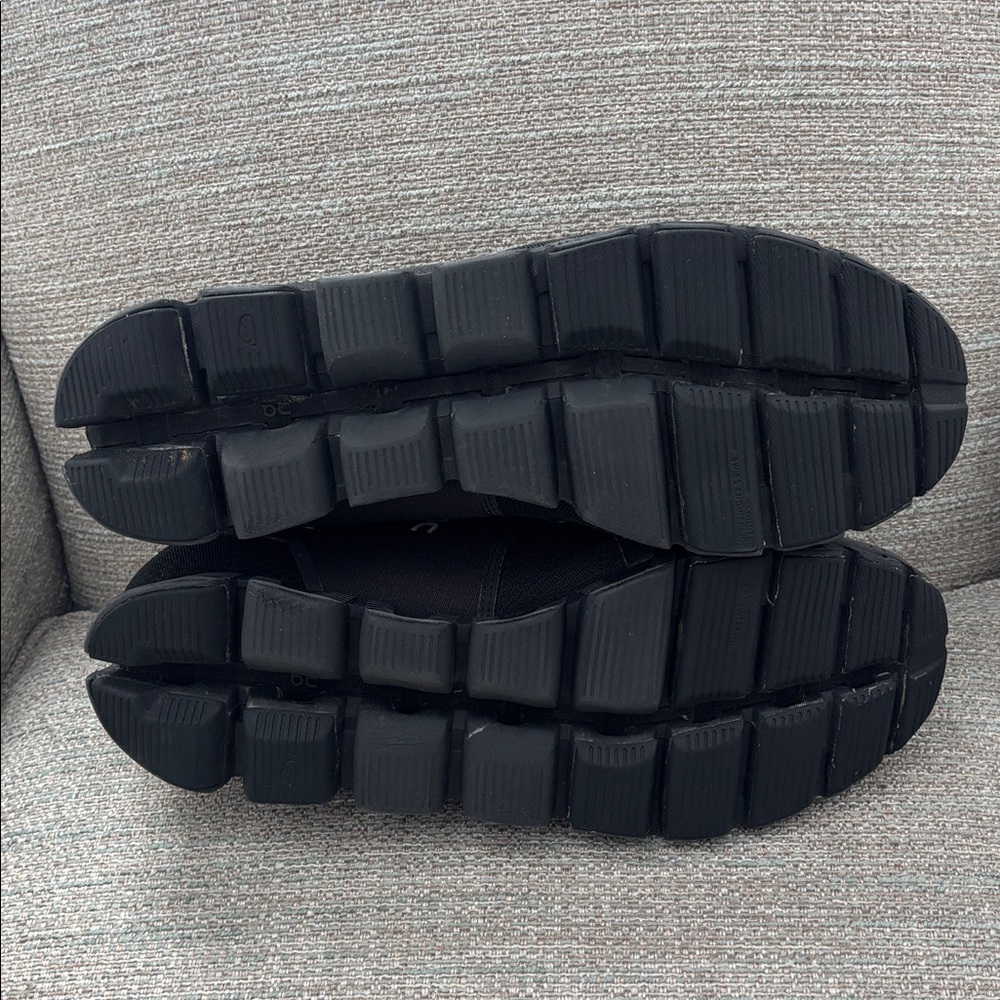 On Cloud Cloud 5 Waterproof Black Running Shoes Sneakers Mens size 13 - Picture 7 of 8